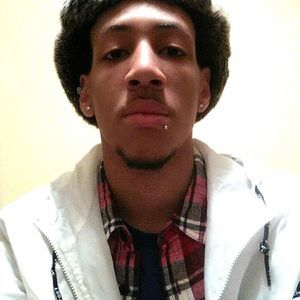 Meet your Posher, Devin